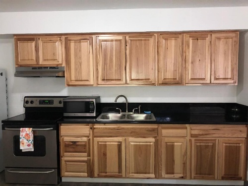 Cedar Inn & Suites image 39